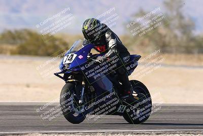 media/Dec-06-2025-CVMA (Sat) [[4a896cc04c]]/Race 4-Formula Middleweight/